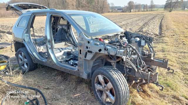 Jeep grand cherokee wk2  karoseria rama