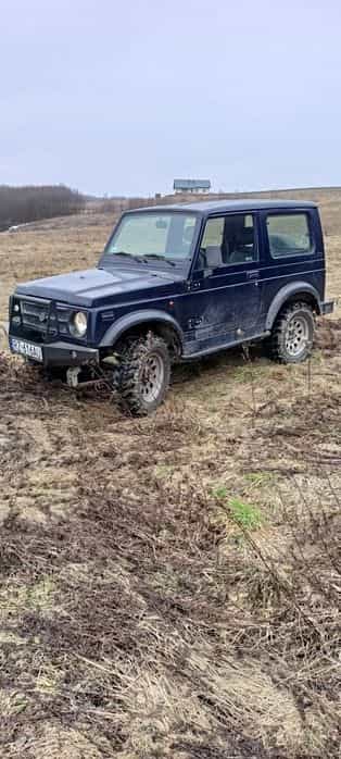 Suzuki Samurai  benzyna +gaz