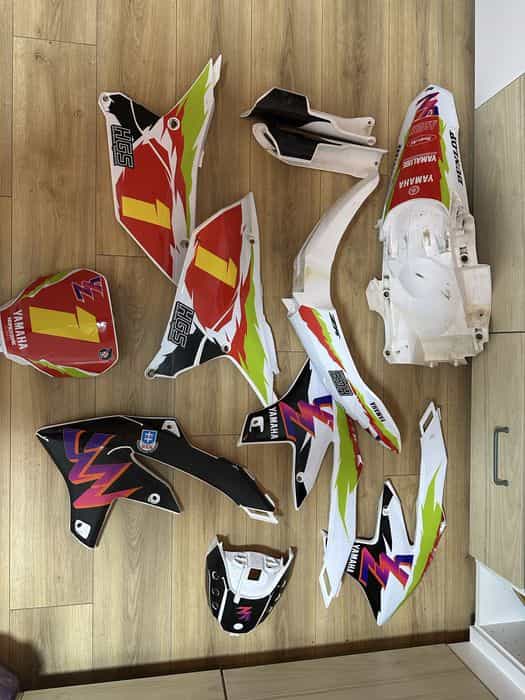 Oklejone Plastiki - Yamaha (yz450f: 23-26 ; yz250f: 24-26)