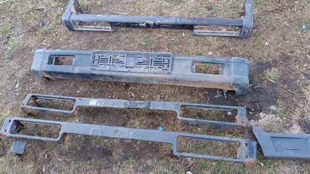 Suzuki Samurai Samuraj tylny tylni przedni zderzak