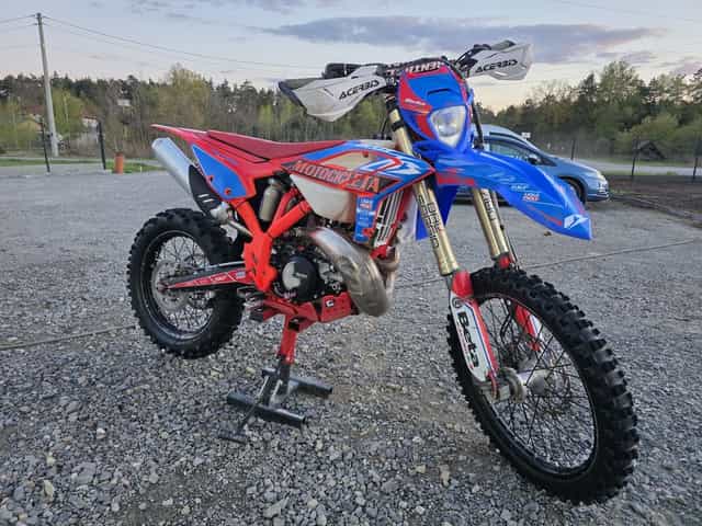 Beta 300 racing model 2024