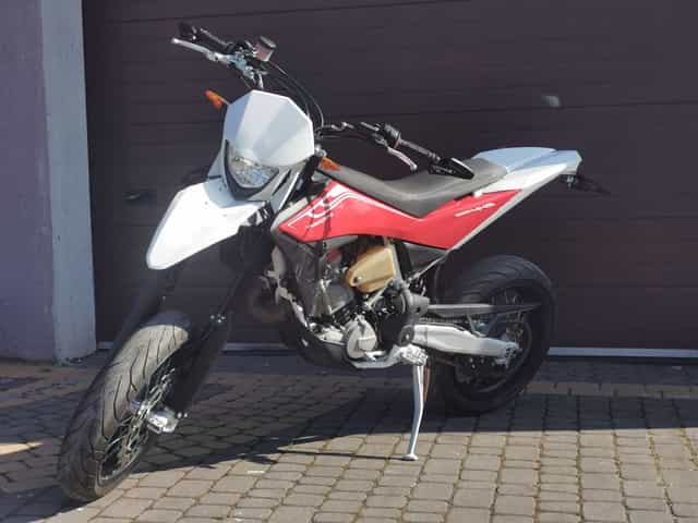 SUPERMOTO Husqvarna SMR 449  2011r
