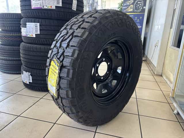Koła terenowe Toyota Hilux 8x17 et0 265/70R17