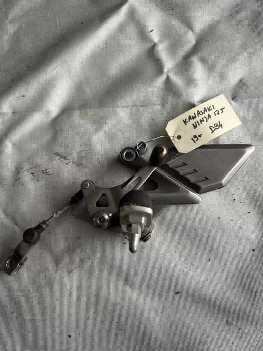 Lewy set Kawasaki Ninja 125 D94