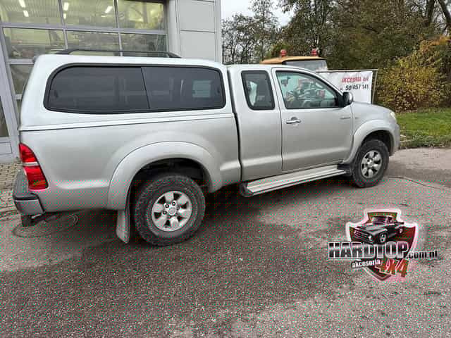 Zabudowa Hardtop Toyota Hilux 1.5 cab extracab 2005+ na pakę Szyby