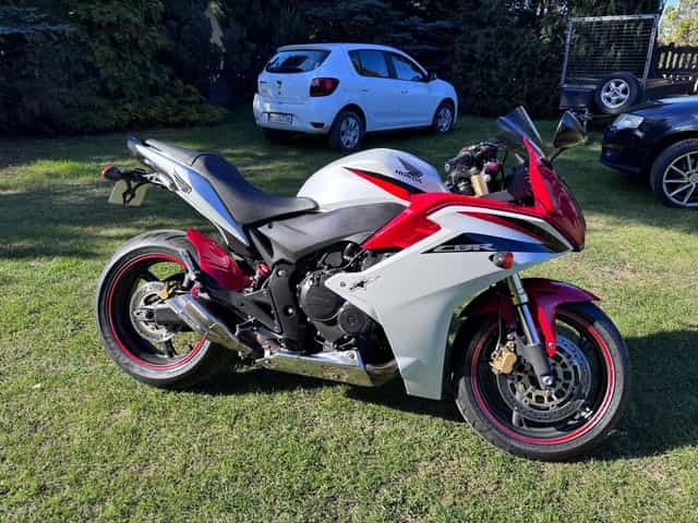 Honda cbr 600f roczniku 2012