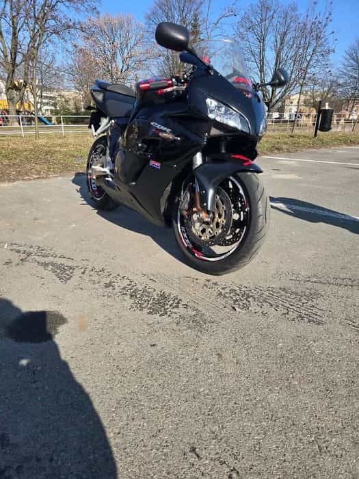 Honda cbr 1000rr