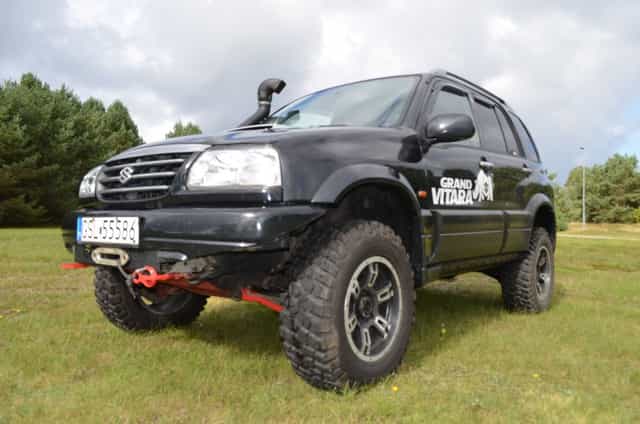 Suzuki Grand Vitara 2.5  Radzikone 4" Automat 2005 rok Stalowy Most.