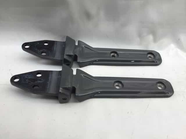 zawiasy klapy tylniej jeep wrangler 68282145 oryginał