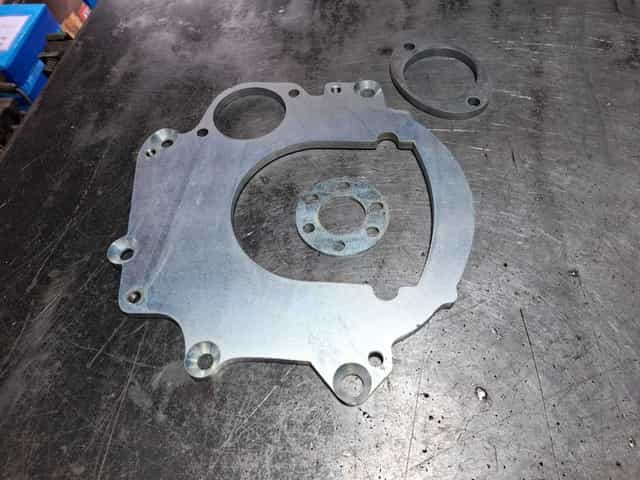 Adapter do połączenia silnika 1,9TDI VW ze skrzynią Suzuki Samurai 1,3