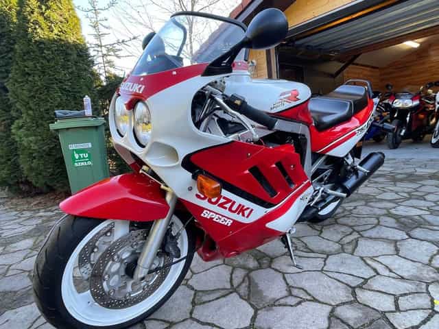 Piękne SUZUKI GSXR 750 olejak oryginalne malowanie