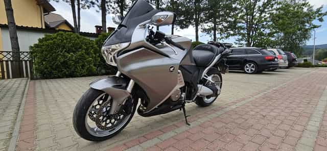 Honda vfr 1200 od 1 własciciela, 21tys km bdb stan, kufry w zestawie