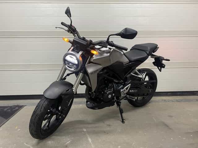 Honda CB300R Niski przebieg ładny stan A2 Cbr 250 Ktm Duke 390 ninja