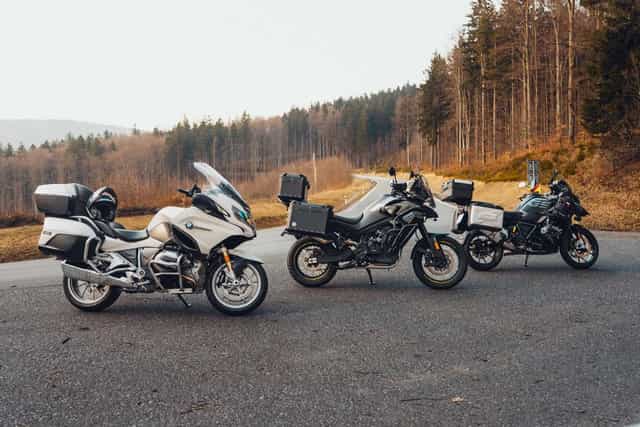 Wynajem motocykli Skrzyczewski BMW R1300 GS ADV ASA BMW R1250 GS BMW RT1200 CF MOTO 800 EXPLORE