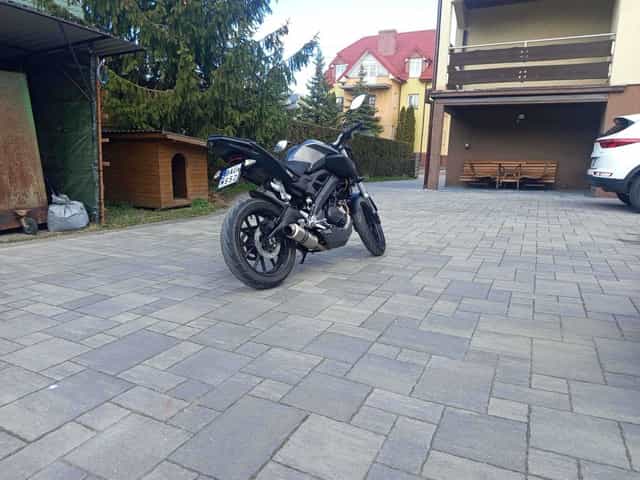 Motocykl Yamaha MT125