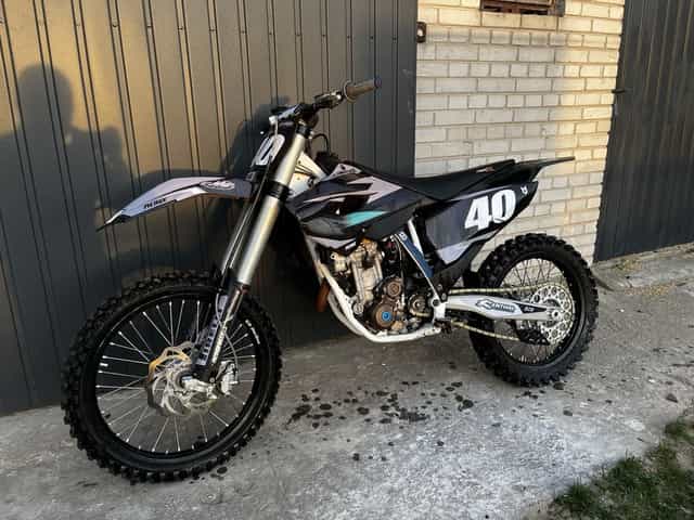 Husqwarna FC 250