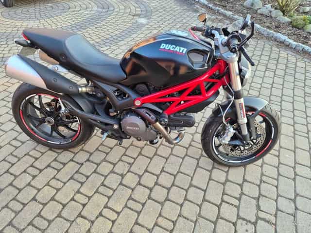 Ducati Monster 796 r. 2011, przebieg 8875