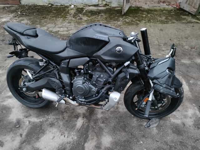 Yamaha mt 07 2025r najnowszy model uszkodzony części zony SWAP