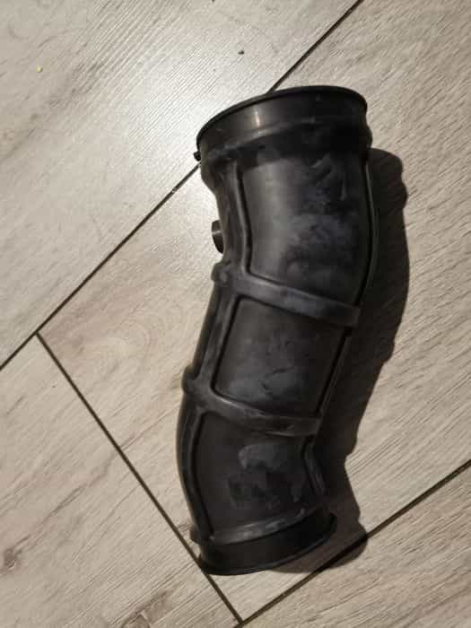 Yamaha raptor 660 króciec guma airbox dolot prawy