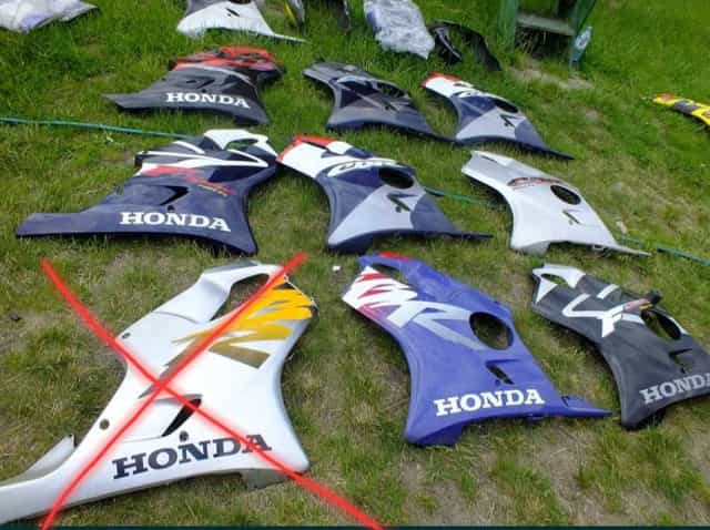 Honda cbr 600 f4 f4i owiewka bok zadupek