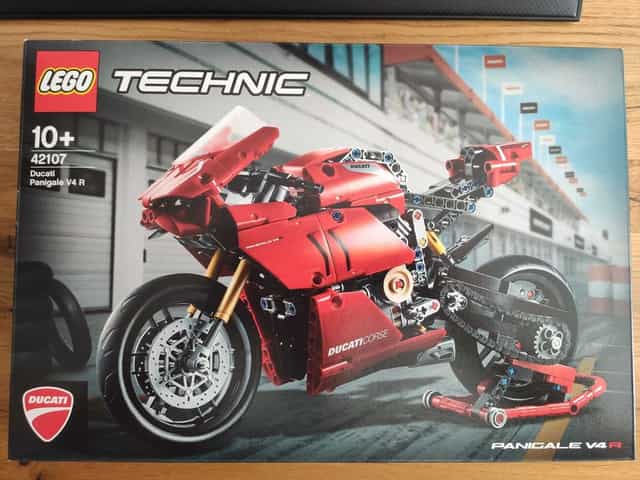 LEGO 42107 Technic - Ducati Panigale V4 R