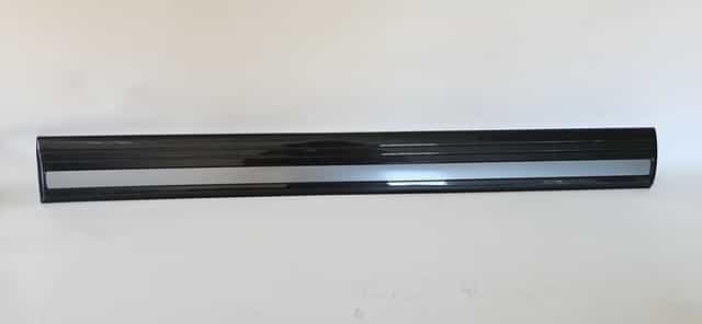 Listwa drzwi prawy przód toyota land cruiser 98-04 nowa oryginał