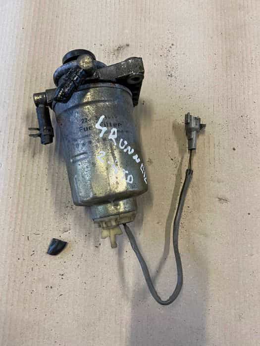 Toyota 4-runner Hilux Surf Podstawa Filtra Paliwa 2.4 TD 90-96