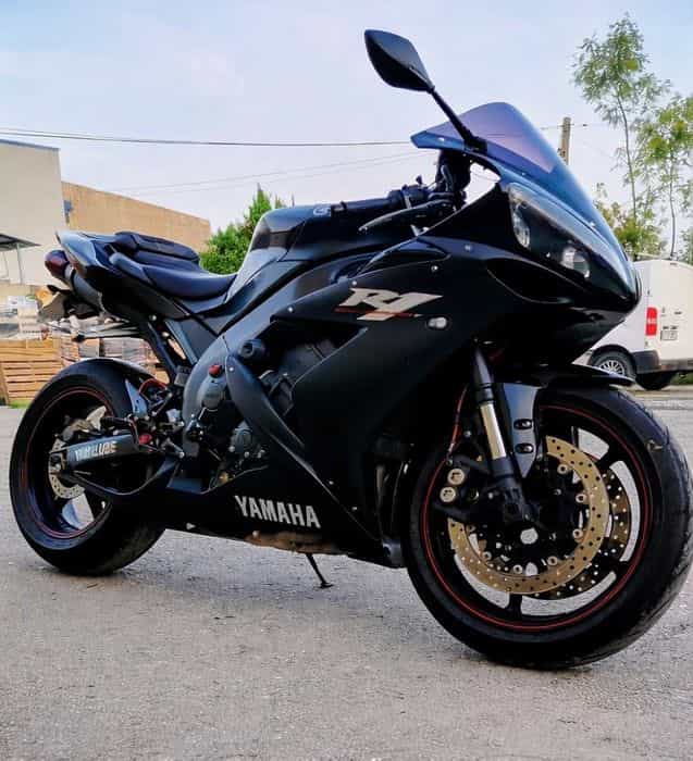 Motocykl Yamaha R1