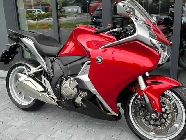 Honda vfr1200f 2010rok 7300km