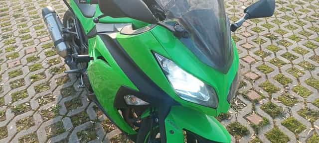 Kawasaki Ninja EX300 300 ABS LeoVince