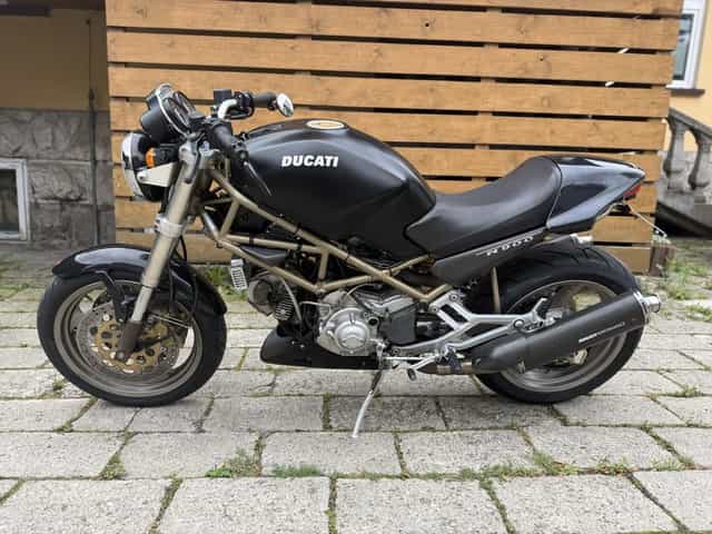 Ducati Monster 900