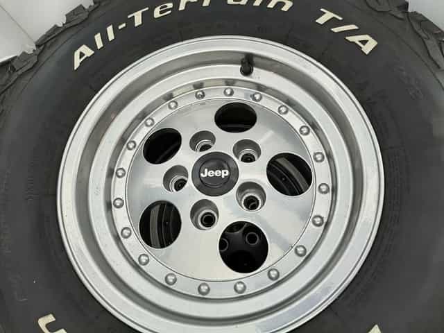 Oryginalne Felgi Usa z rantem 15 x8 Jeep Wrangler CJ YJ TJ Cherokee Xj