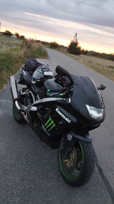 Kawasaki ZX 9R 2000rok