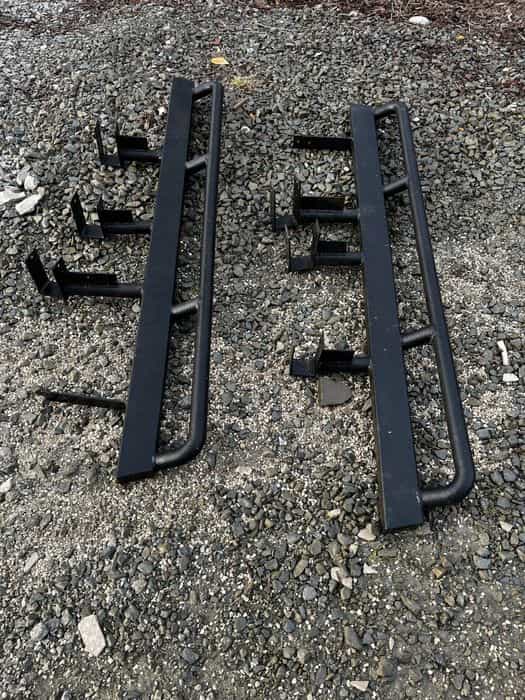 Progi stalowe Nissan Patrol long Y61 gu4