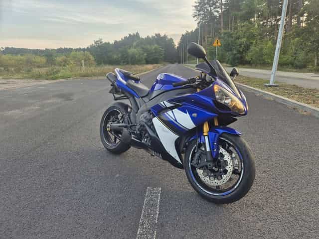 Yamaha r1 rn19 2007 leo vince sbk