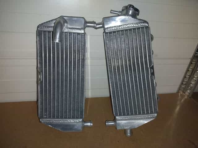Kawasaki KX 125 250 rok 94-04 chłodnice prawa lewa
