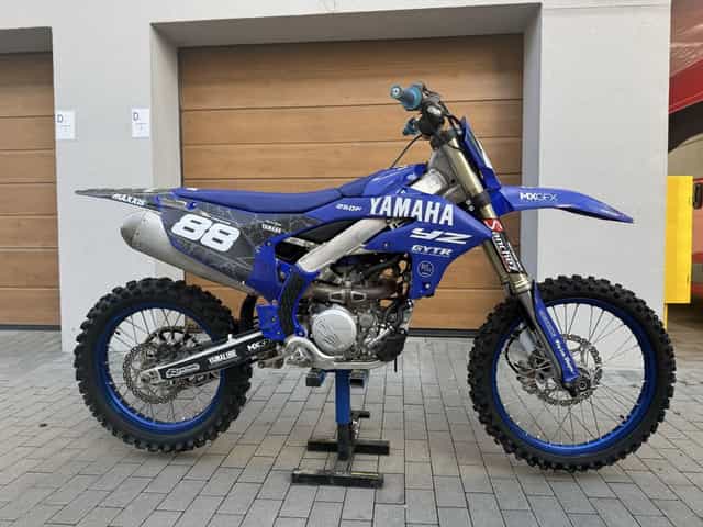 Yamaha YZ250F 2024 – stan idealny, kupiona nowa!