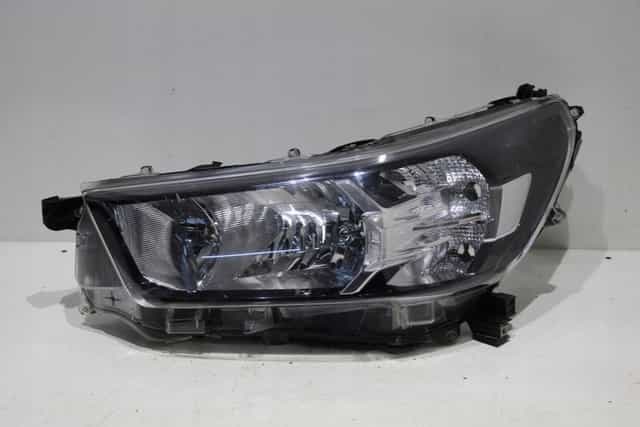 toyota hilux lampa przód przednia lewa