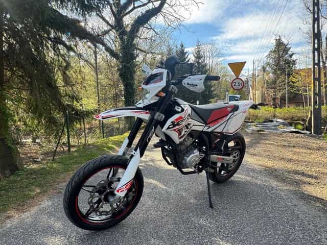 Beta RR 125 Lc 4T Supermoto 2015r Kat.A1/B Zarejestrowana  od 1 właściciela niski przebieg Su...