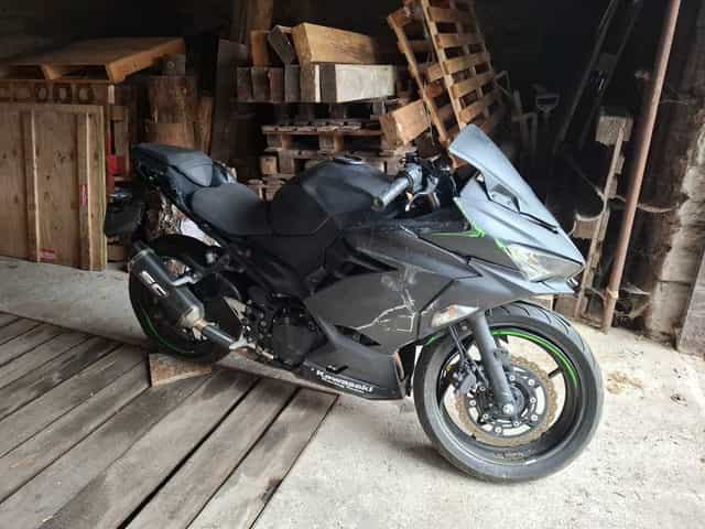 Kawasaki Ninja 400 - dobra baza pod tor