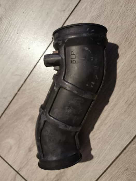 Yamaha raptor 660 króciec guma airbox dolot lewy