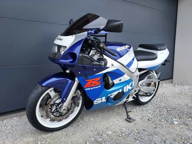 Suzuki GSX-R 600 SRAD 1997r