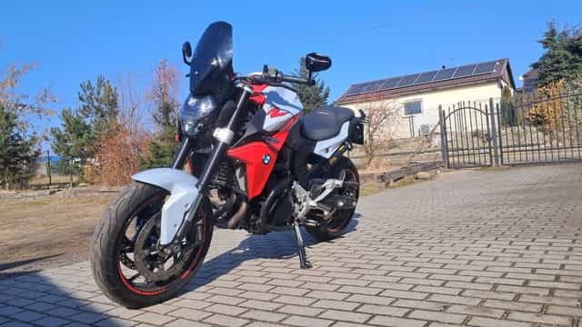 BMW F900R 2021 wydech dominator