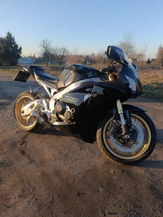 Honda CBR SC59B 1000rr