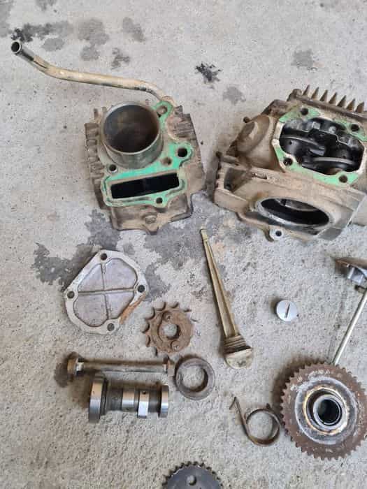 Glowica cylinder walek honda trx 90