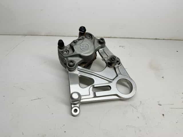 Ducati Monster 821 Brembo Zacisk Hamulcowy Tył Tylni Klocki Kopyto 17