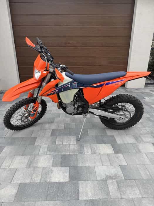 KTM 500 EXC-F 2021 – 12,2 mth, stan jak nowy, rej. 06/2022