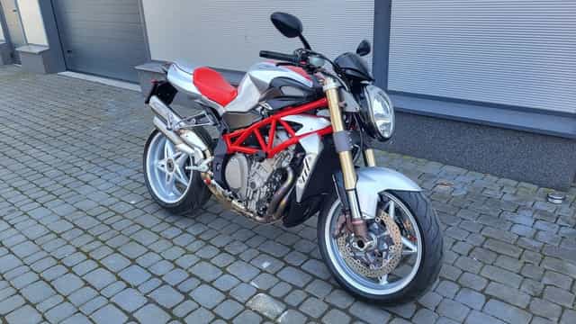 MV Agusta Brutale 910 bezwypadkowa po serwisie