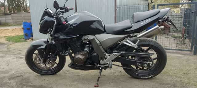 Kawasaki Z750 2004