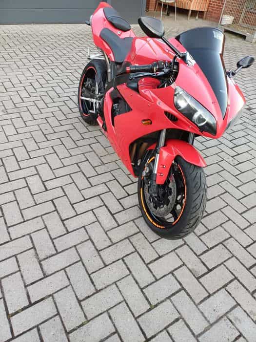 Yamaha R1 RN12 2005r